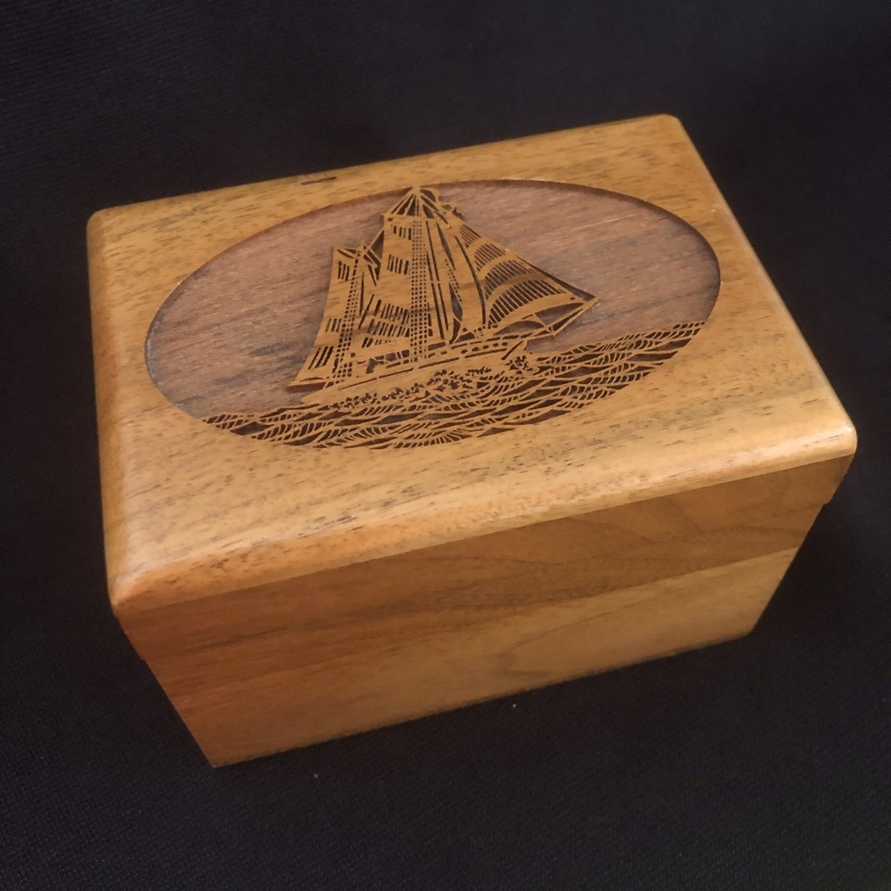 Vintage Lasercraft Walnut Oak Box Ship Sail Business Card Holder Trinket Box - Picture 2 of 11